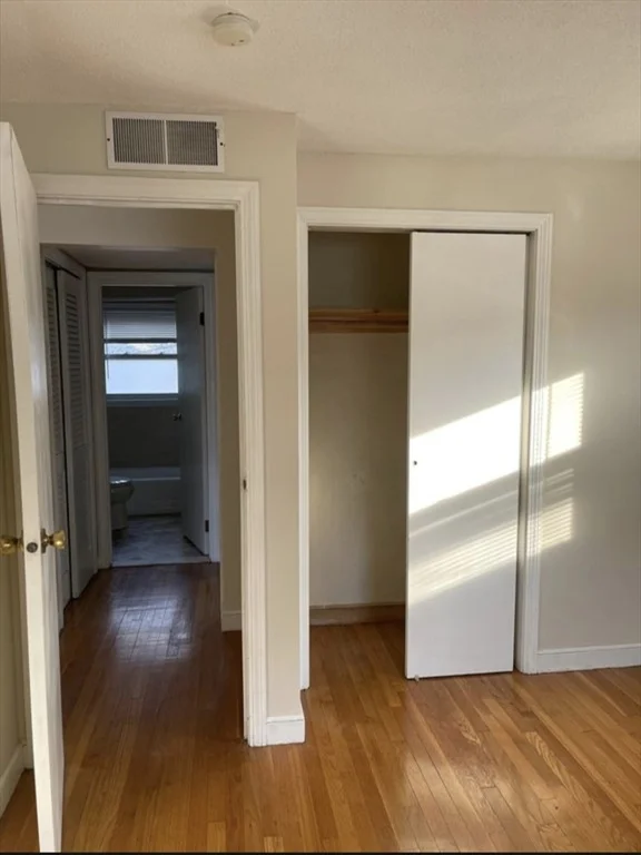 2 bed, 1 bath apartment for rent at 775 Lagrange Unit 3, West Roxbury — photo 6 of 9