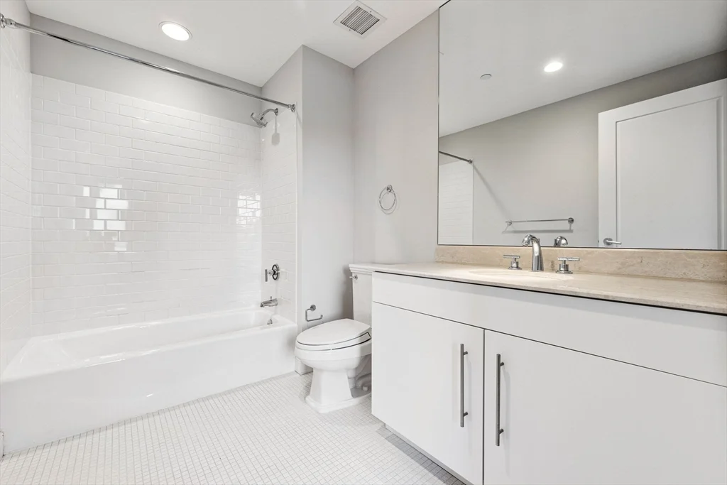 2 bed, 2 bath apartment for rent at 776 Boylston St Unit 5C, Back Bay — photo 11 of 27