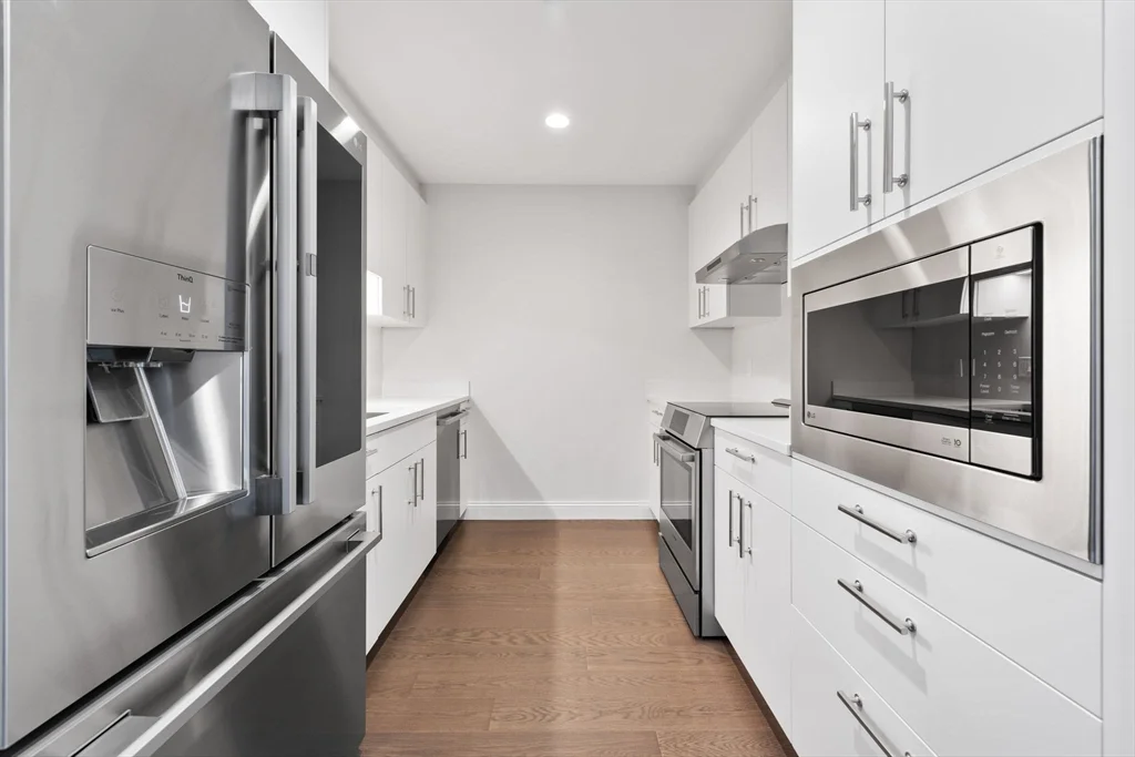 2 bed, 2 bath apartment for rent at 776 Boylston St Unit 5C, Back Bay — photo 3 of 27