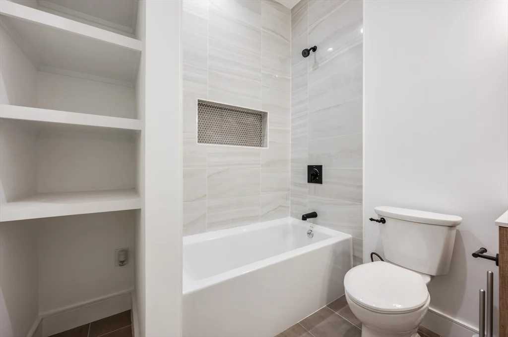 2 bed, 2 bath apartment for rent at 776 E 6th St Unit 1, South Boston — photo 24 of 29