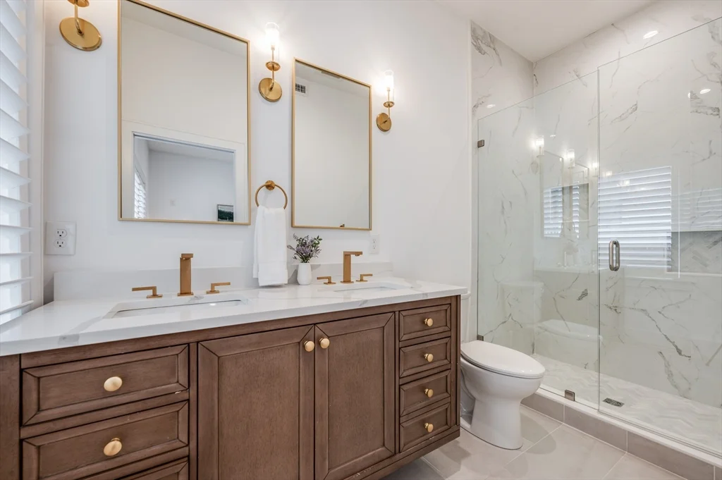 2 bed, 2 bath apartment for rent at 776 E 6th St Unit 1, South Boston — photo 20 of 29