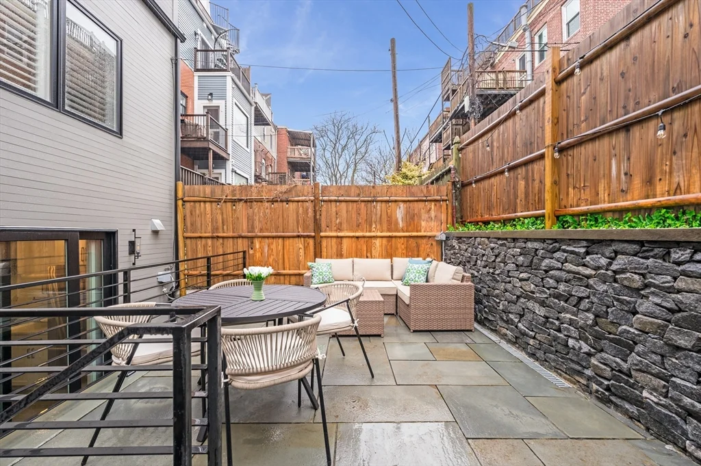 2 bed, 2 bath apartment for rent at 776 E 6th St Unit 1, South Boston — photo 7 of 29