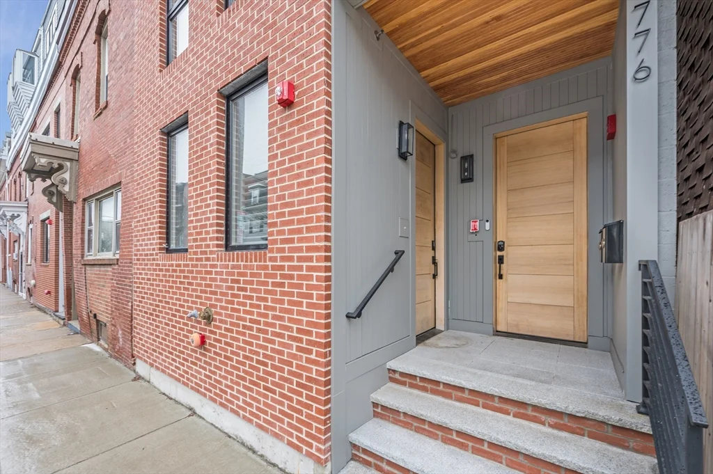 2 bed, 2 bath apartment for rent at 776 E 6th St Unit 1, South Boston — photo 28 of 29