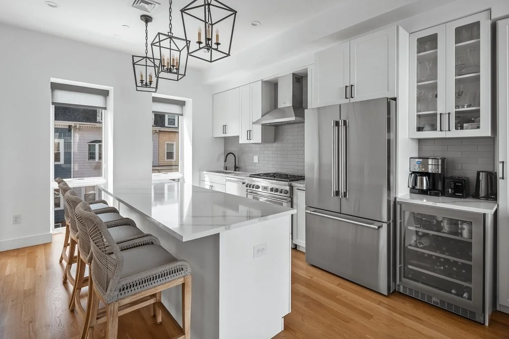 2 bed, 2 bath apartment for rent at 776 E 6th St Unit 2, South Boston — photo 2 of 29