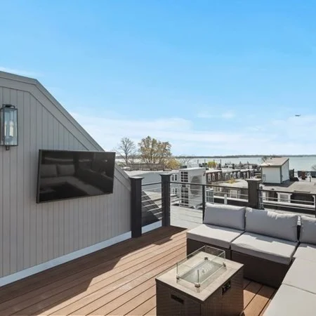 2 bed, 2 bath apartment for rent at 776 E 6th St Unit 2, South Boston — photo 16 of 29