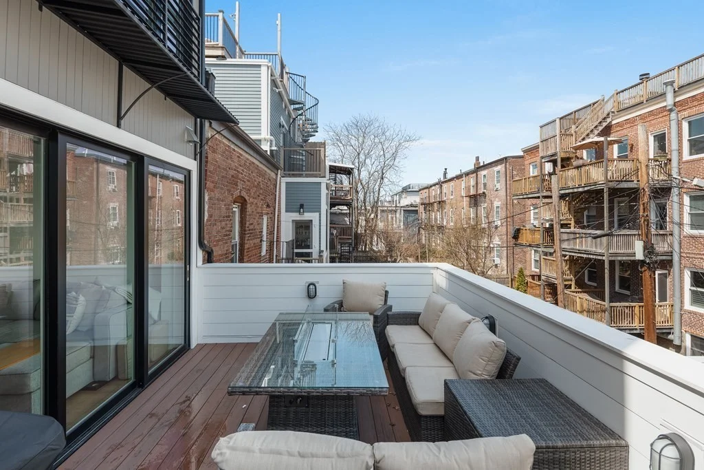 2 bed, 2 bath apartment for rent at 776 E 6th St Unit 2, South Boston — photo 21 of 29