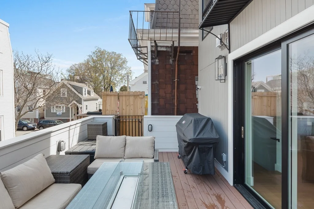 2 bed, 2 bath apartment for rent at 776 E 6th St Unit 2, South Boston — photo 24 of 29
