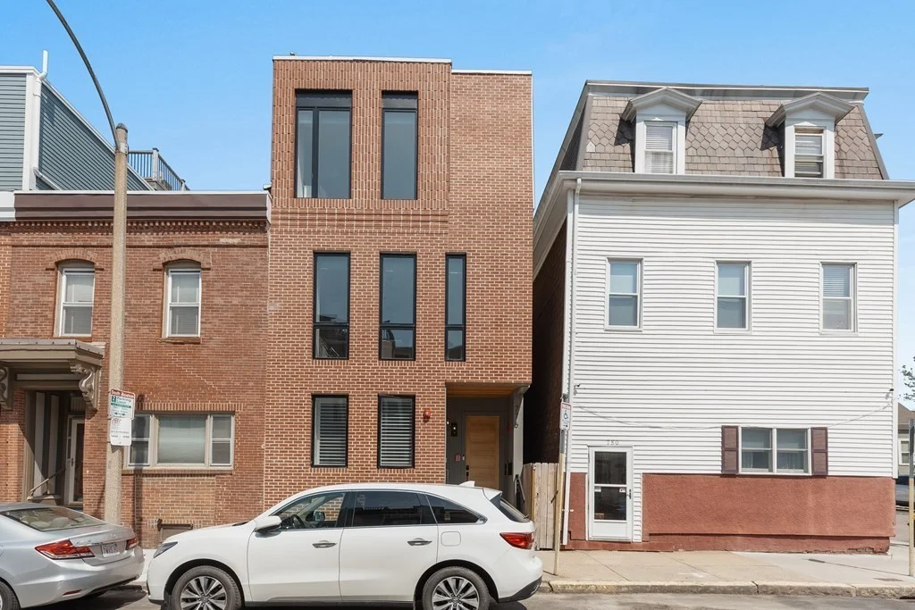 2 bed, 2 bath apartment for rent at 776 E 6th St Unit 2, South Boston — photo 27 of 29