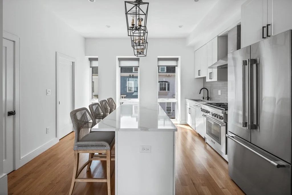 2 bed, 2 bath apartment for rent at 776 E 6th St Unit 2, South Boston — photo 4 of 29