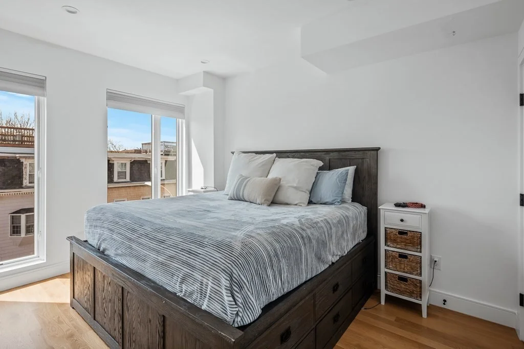 2 bed, 2 bath apartment for rent at 776 E 6th St Unit 2, South Boston — photo 8 of 29