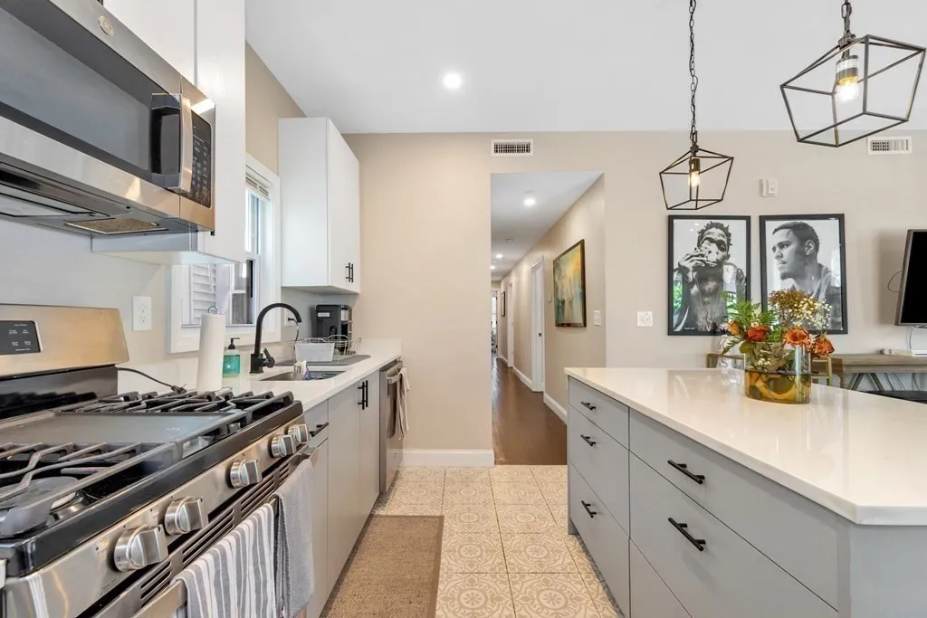 4 bed, 2 bath apartment for rent at 777 Columbia Rd Unit 2, Boston — photo 16 of 21