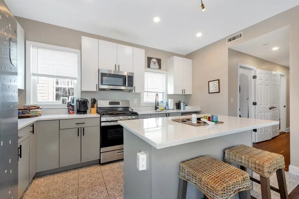 4 bed, 2 bath apartment for rent at 777 Columbia Rd Unit 3, Boston — photo 14 of 21