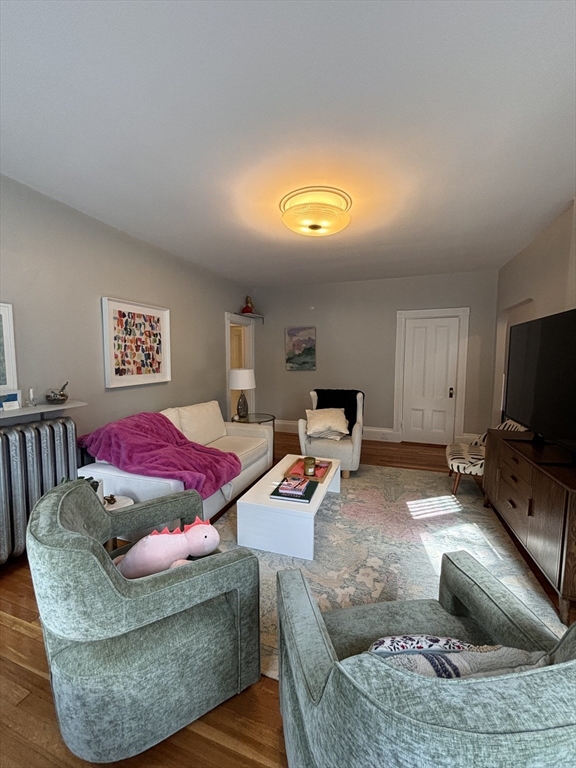 3 bed, 2 bath apartment for rent at 777 E 4th Unit 1, South Boston — photo 2 of 14