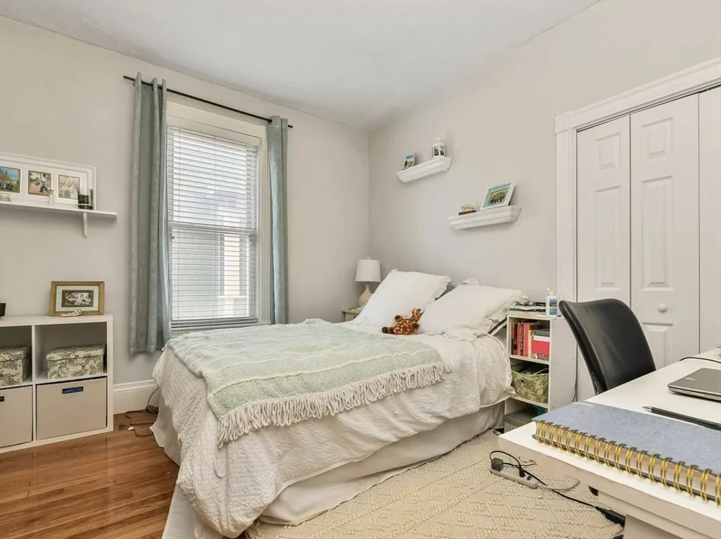 3 bed, 2 bath apartment for rent at 777 E 4th Unit 2, South Boston