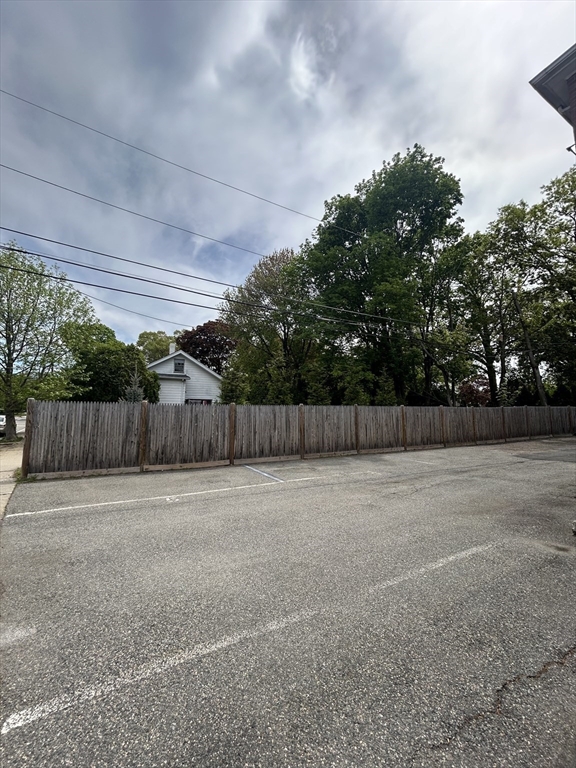 2 bed, 1 bath apartment for rent at 777 Lagrange St Unit 4, West Roxbury — photo 11 of 11