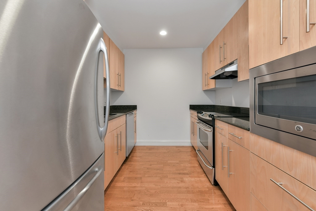 2 bed, 2.5 bath apartment for rent at 778 Boylston St Unit 6C, Back Bay — photo 2 of 24