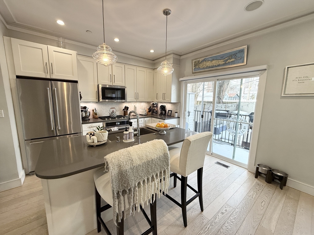 2 bed, 2.5 bath apartment for rent at 778 East 5th St Unit 1, South Boston — photo 6 of 24