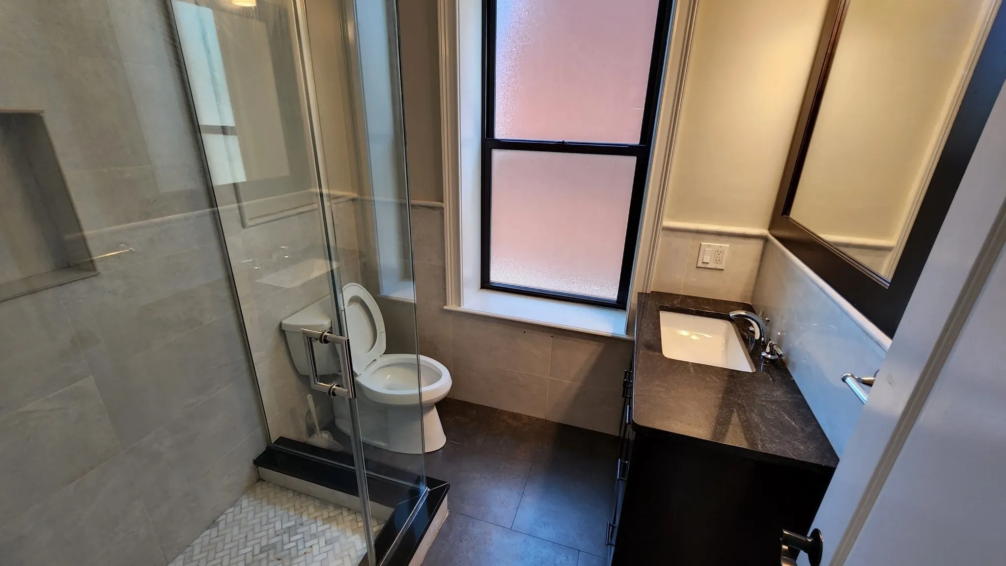 3 bed, 3 bath apartment for rent at 778 East Broadway Unit 2, South Boston — photo 9 of 19