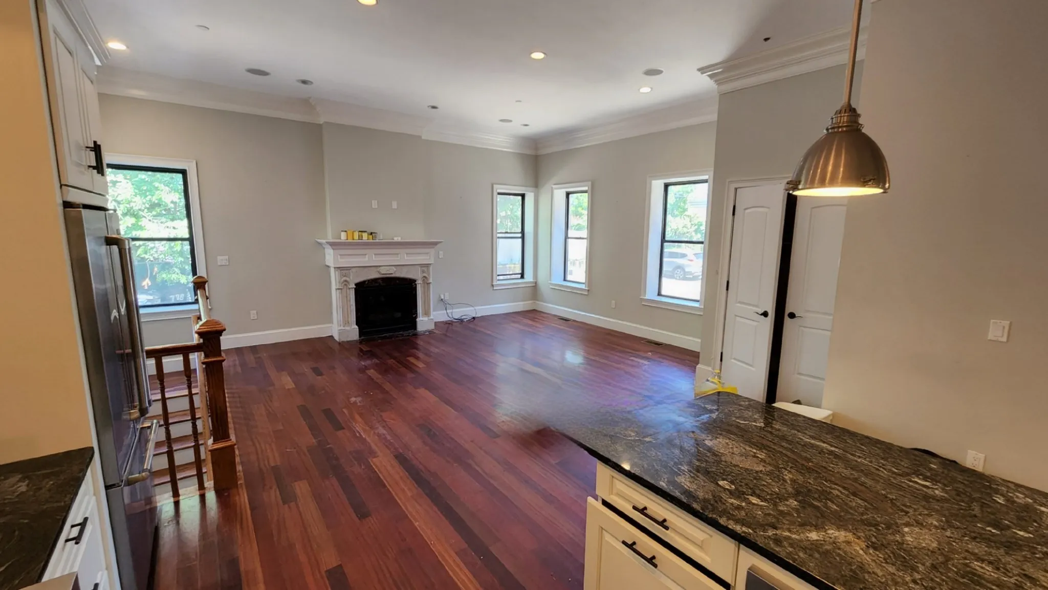 3 bed, 3 bath apartment for rent at 778 East Broadway Unit 2, South Boston — photo 4 of 19