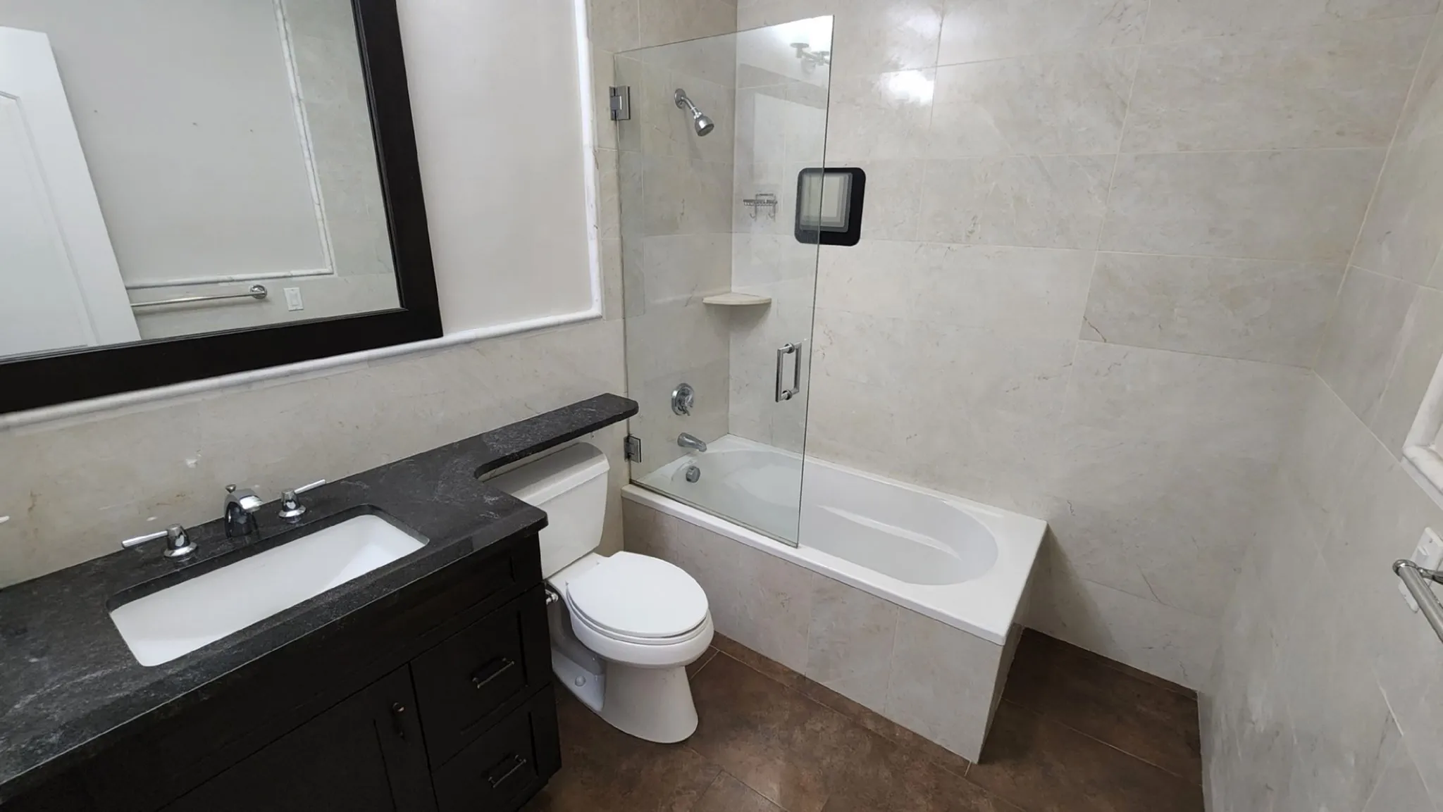 3 bed, 3 bath apartment for rent at 778 East Broadway Unit 2, South Boston — photo 15 of 19