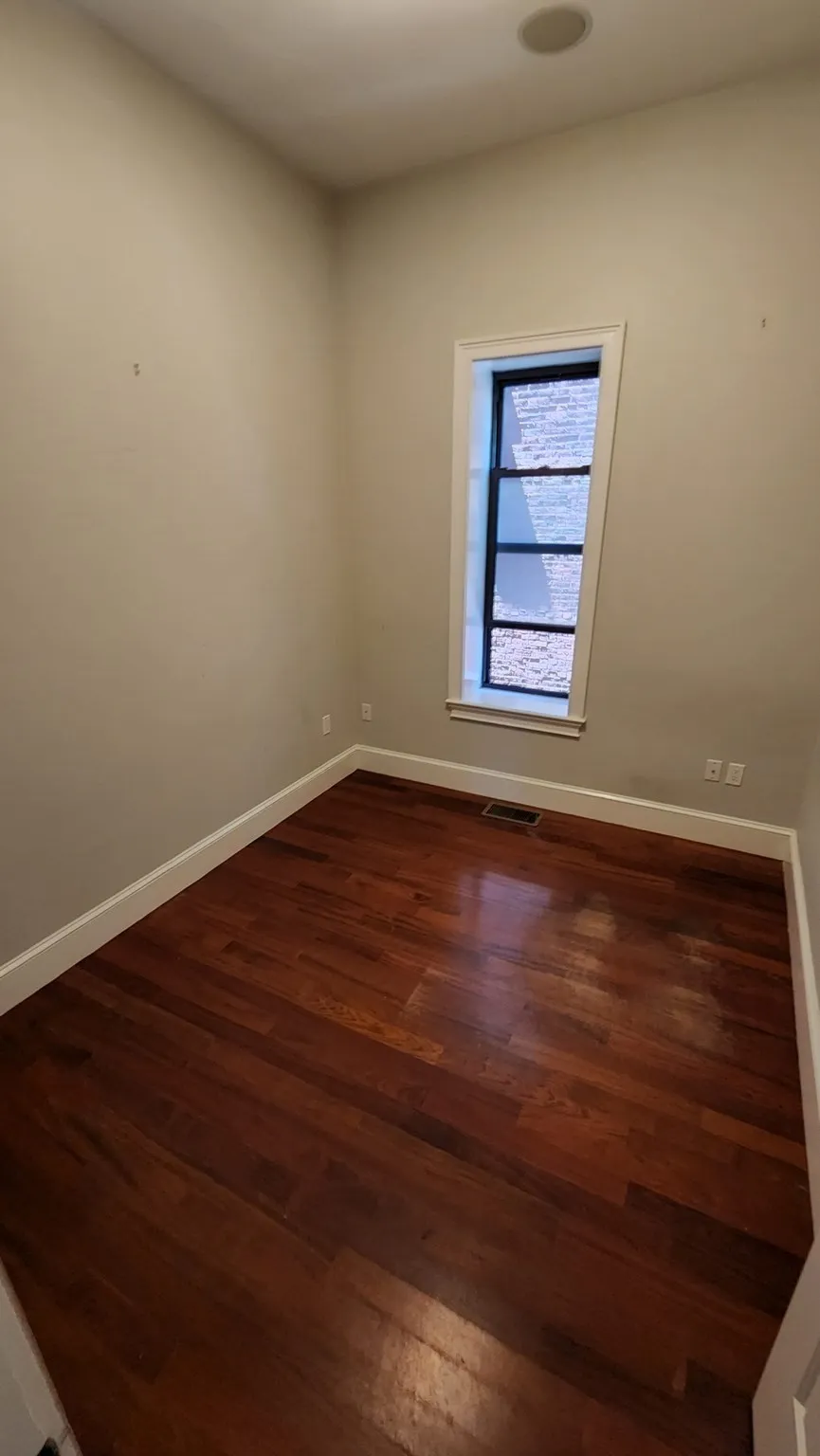 3 bed, 3 bath apartment for rent at 778 East Broadway Unit 2, South Boston — photo 7 of 19