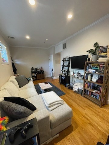 1 bed, 1 bath apartment for rent at 779 E 5th St Unit 2, South Boston — photo 5 of 12
