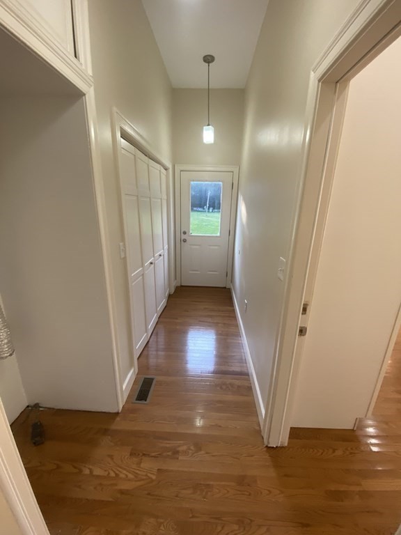 4 bed, 3 bath apartment for rent at 77A South Central Unit 1, Quincy — photo 13 of 29