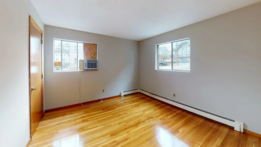 2 bed, 1 bath apartment for rent at 78-80 Harvard St Unit 3, Waltham — photo 4 of 6