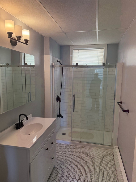 3 bed, 1 bath apartment for rent at 78-80 Osgood St Unit 1, Lawrence — photo 1 of 8