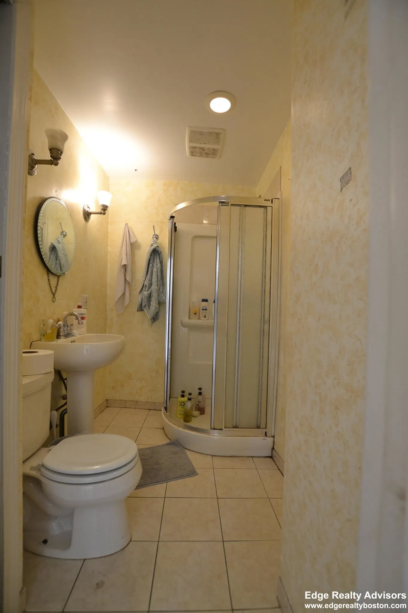 6 bed, 3 bath apartment for rent at 78 Arlington St Unit 1, Brighton — photo 6 of 16