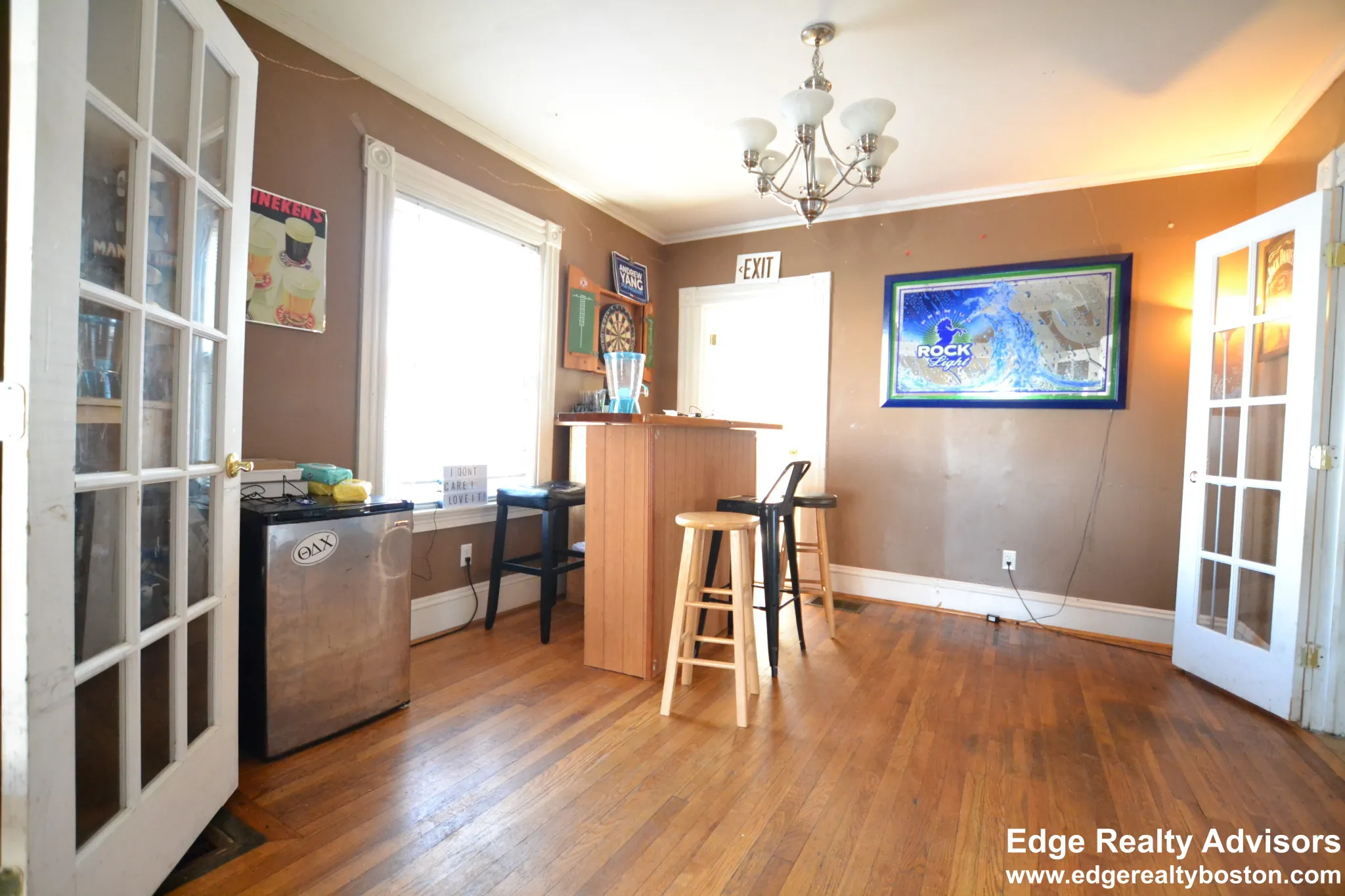 6 bed, 3 bath apartment for rent at 78 Arlington St Unit 1, Brighton — photo 5 of 16