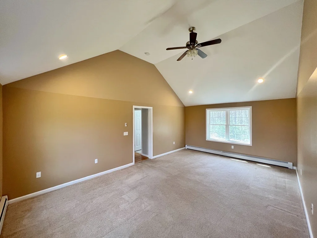 3 bed, 2 bath apartment for rent at 78 Bayberry Hill Rd, Townsend — photo 11 of 26