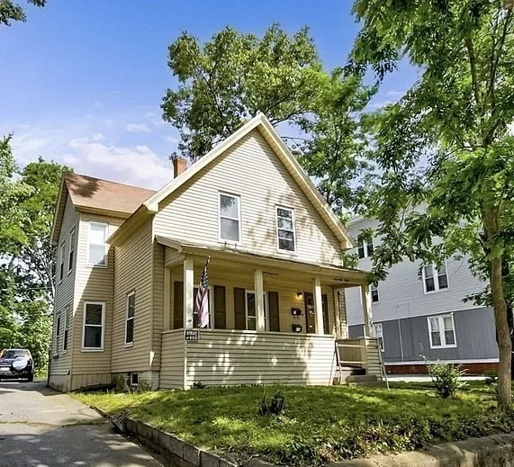 2 bed, 1 bath apartment for rent at 78 Birch St Unit 2, Worcester