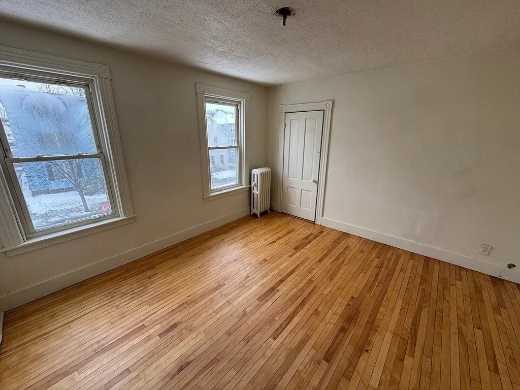 2 bed, 1 bath apartment for rent at 78 Birch St Unit 2, Worcester — photo 6 of 12