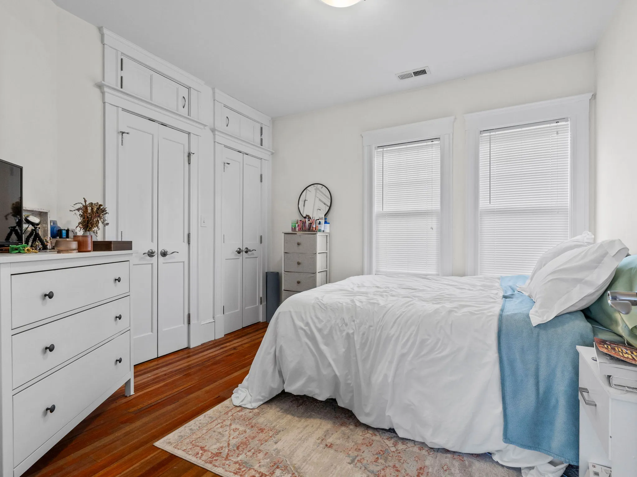 4 bed, 2 bath apartment for rent at 78 Bowdoin St Unit 2, South Medford — photo 7 of 18