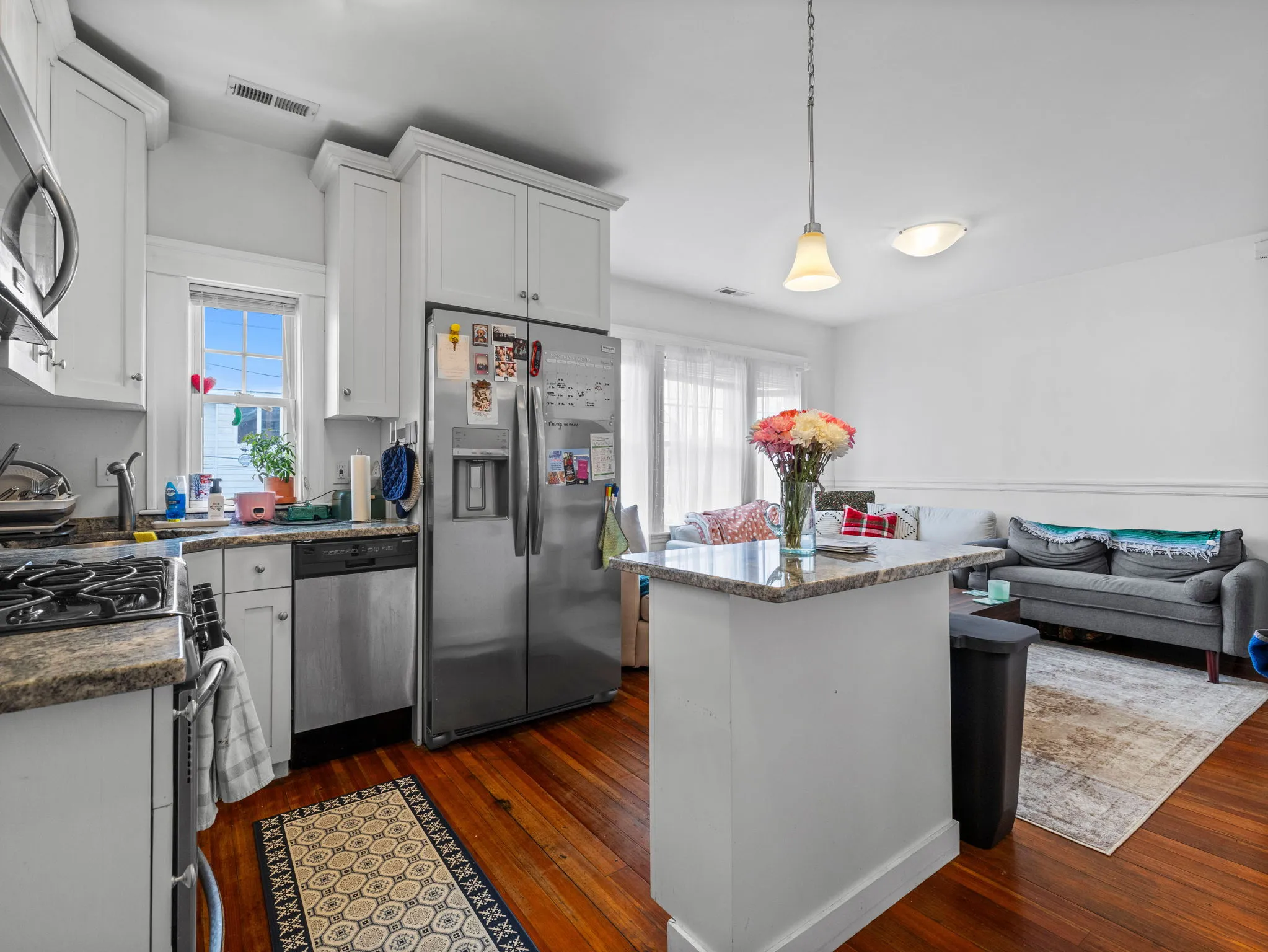 4 bed, 2 bath apartment for rent at 78 Bowdoin St Unit 2, South Medford