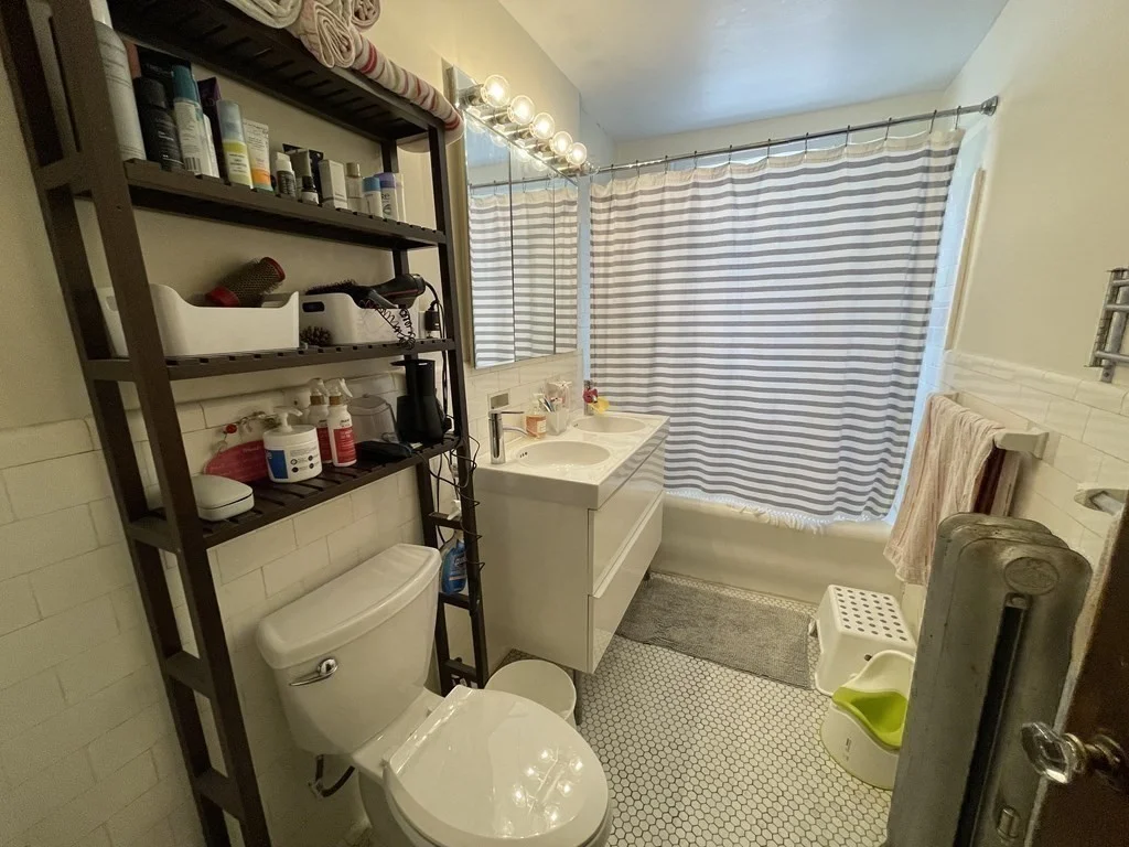 3 bed, 1 bath apartment for rent at 78 Browne St Unit 2, North Brookline — photo 6 of 14