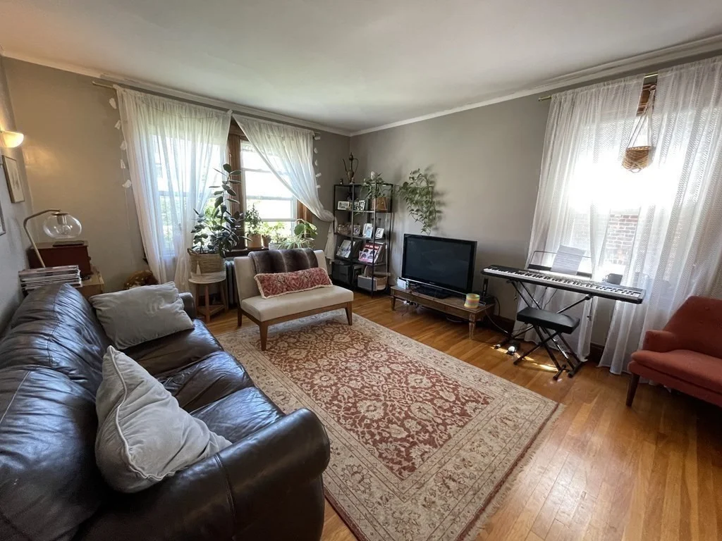 3 bed, 1 bath apartment for rent at 78 Browne St Unit 2, North Brookline — photo 1 of 14