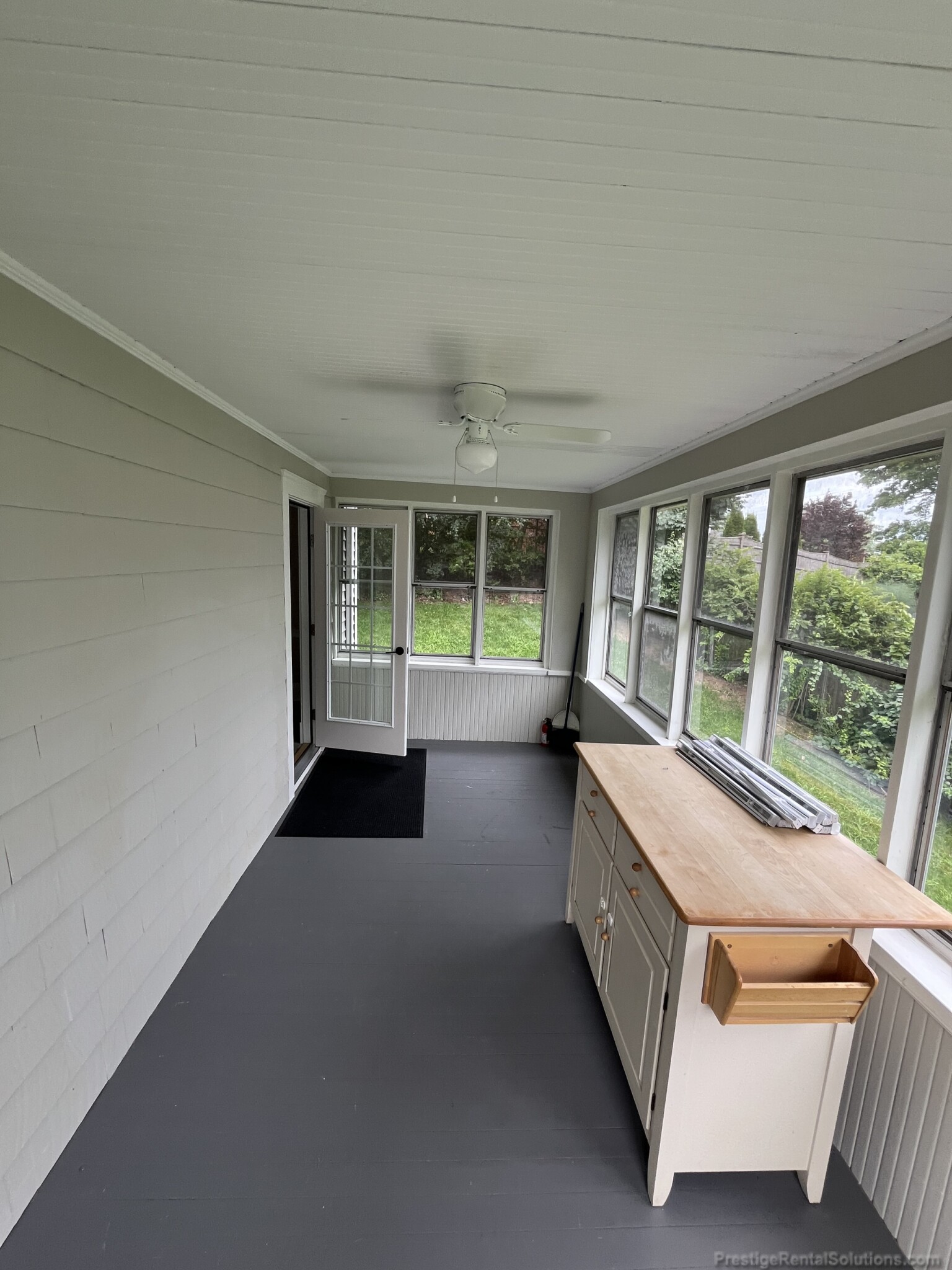 3.5 bed, 2 bath apartment for rent at 78 Commonwealth Ave Unit 1, Dedham — photo 6 of 37