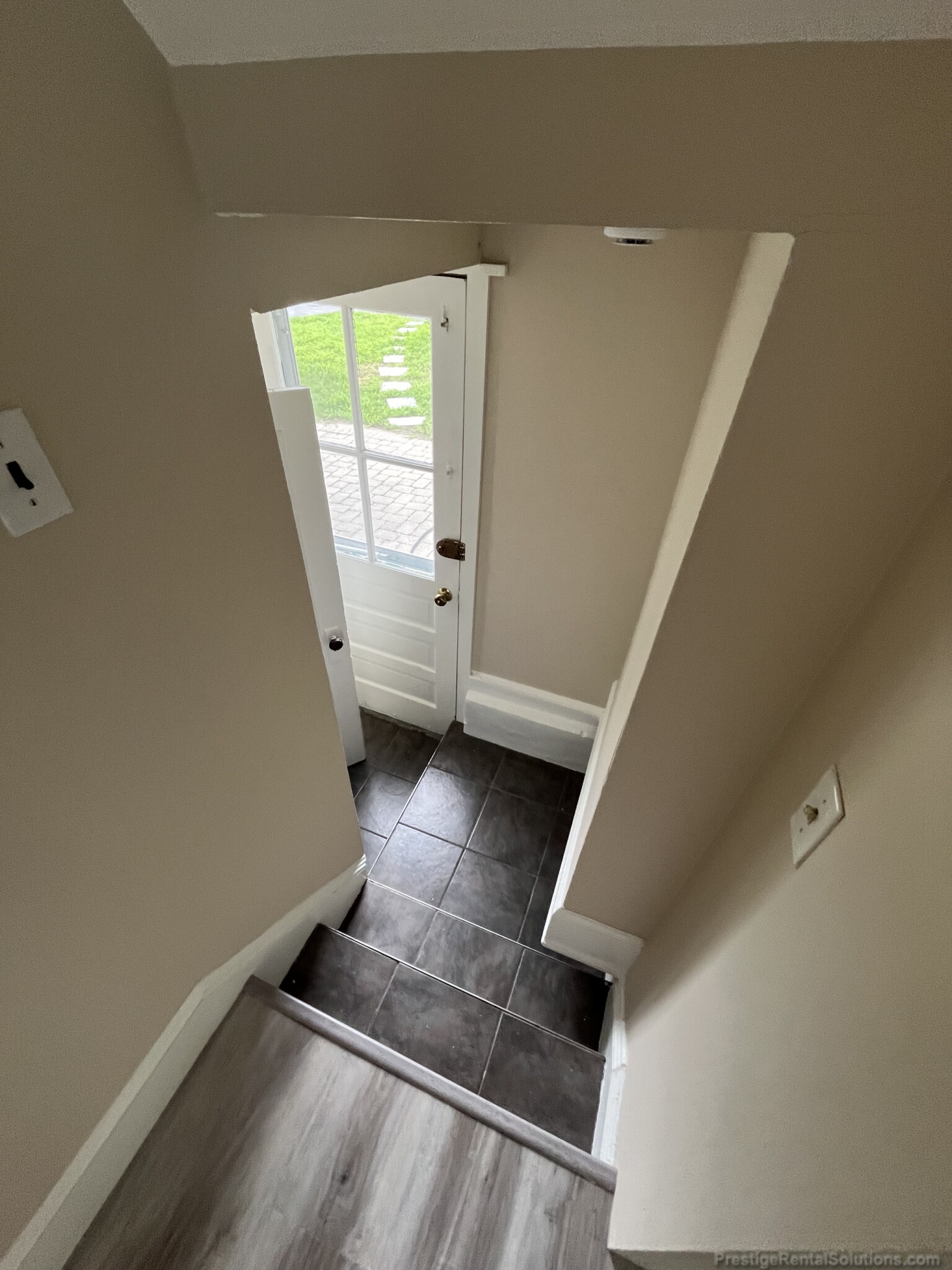 3.5 bed, 2 bath apartment for rent at 78 Commonwealth Ave Unit 1, Dedham — photo 13 of 37