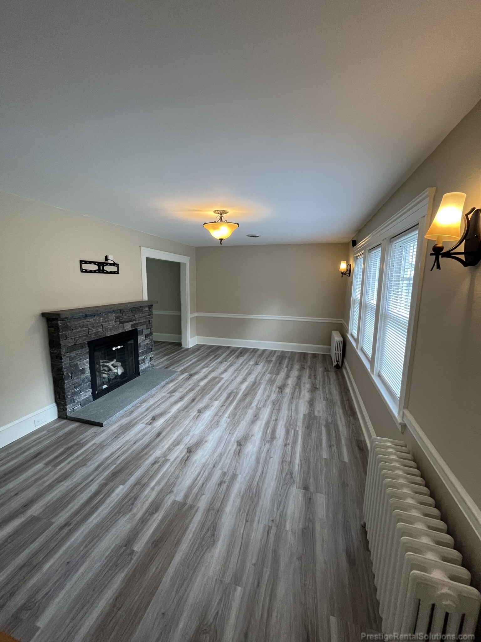 3.5 bed, 2 bath apartment for rent at 78 Commonwealth Ave Unit 1, Dedham — photo 2 of 37