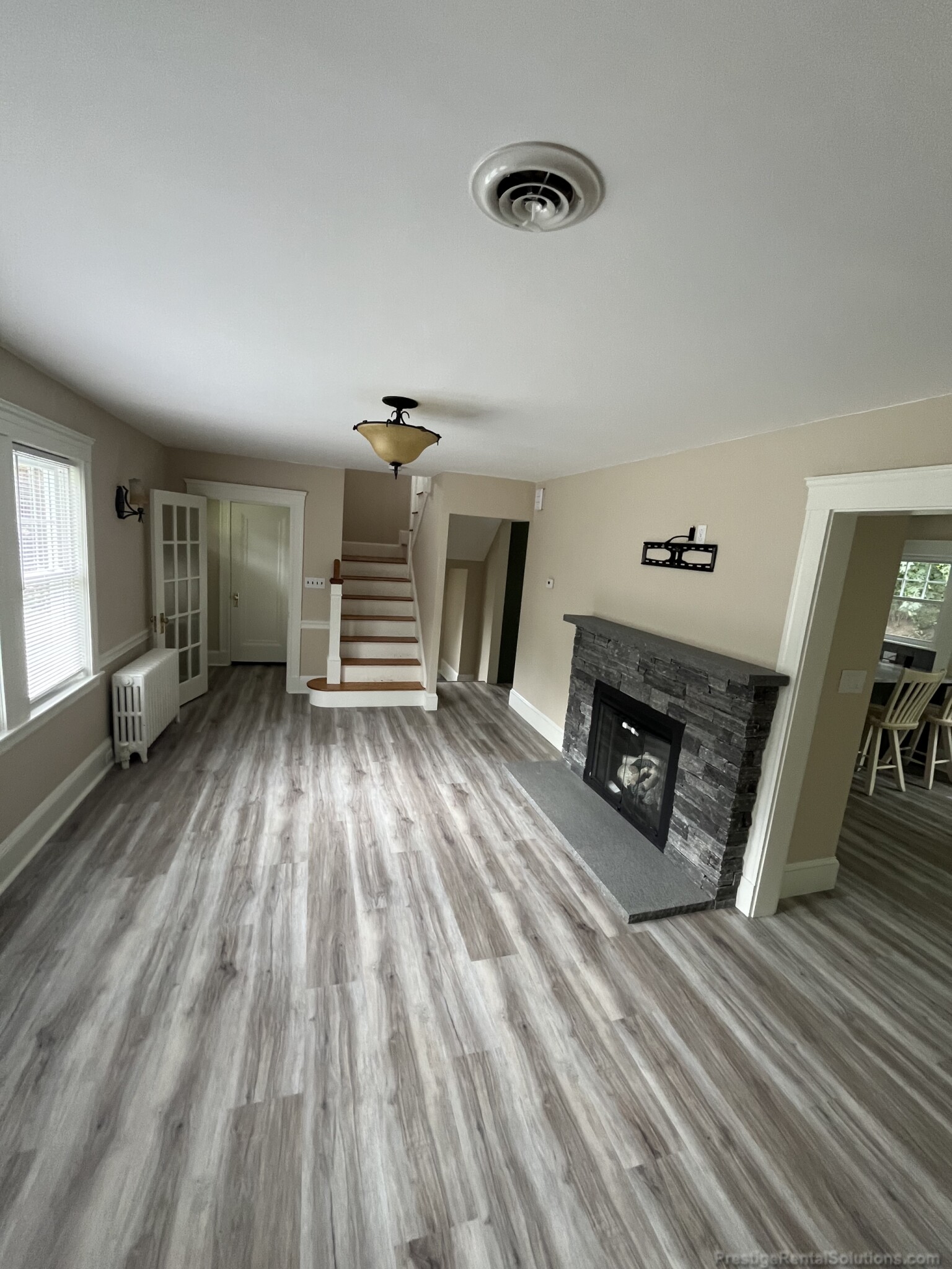 3.5 bed, 2 bath apartment for rent at 78 Commonwealth Ave Unit 1, Dedham — photo 3 of 37