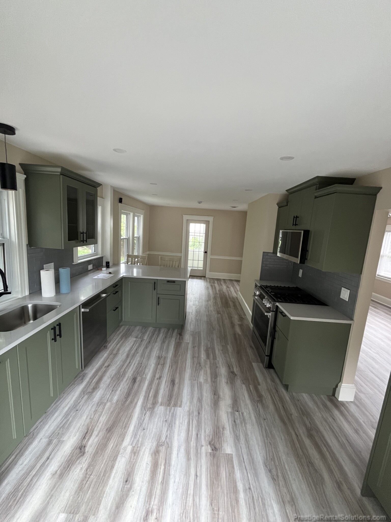 3.5 bed, 2 bath apartment for rent at 78 Commonwealth Ave Unit 1, Dedham — photo 11 of 37