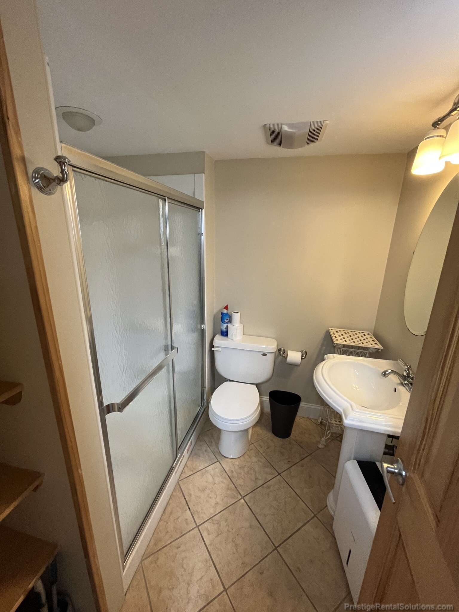 3.5 bed, 2 bath apartment for rent at 78 Commonwealth Ave Unit 1, Dedham — photo 16 of 37