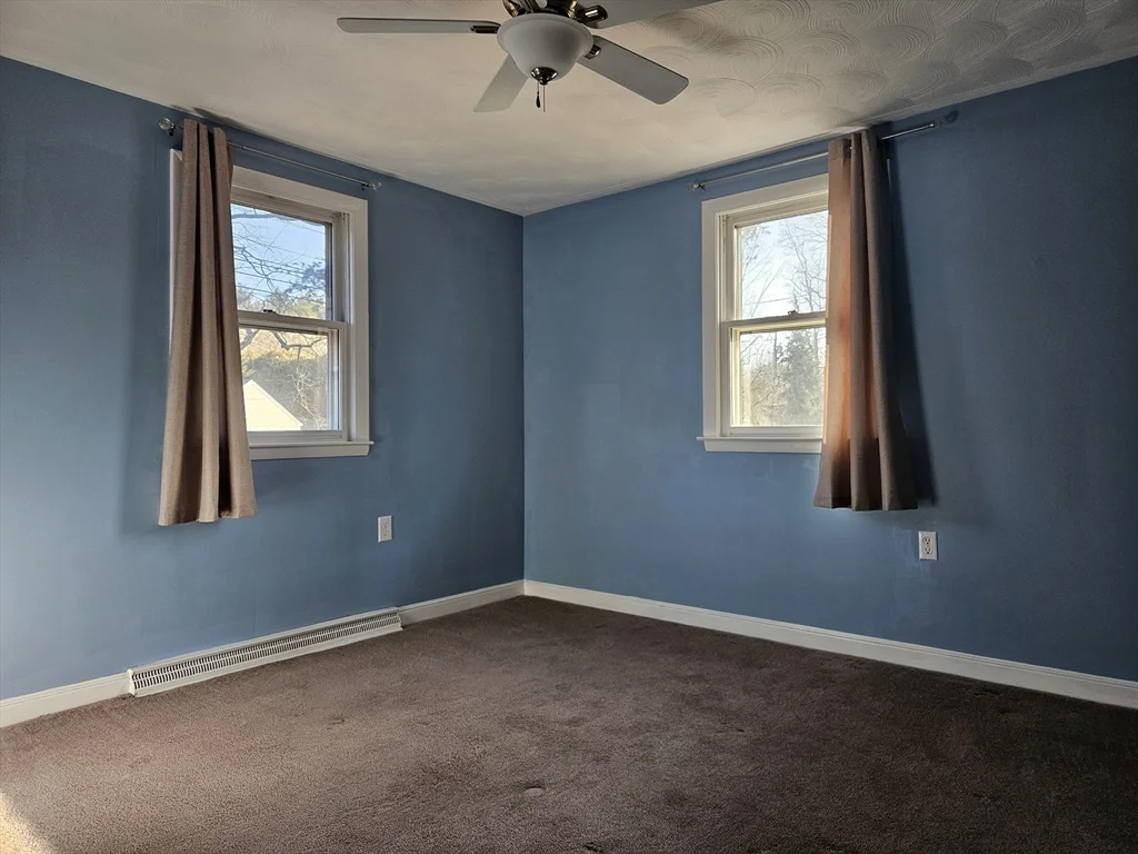 3 bed, 1 bath apartment for rent at 78 Cook St Unit 0, Billerica — photo 9 of 13