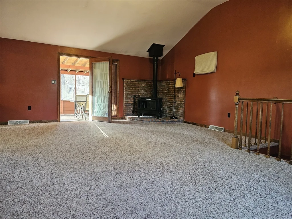 3 bed, 1 bath apartment for rent at 78 Cook St Unit 0, Billerica — photo 5 of 13