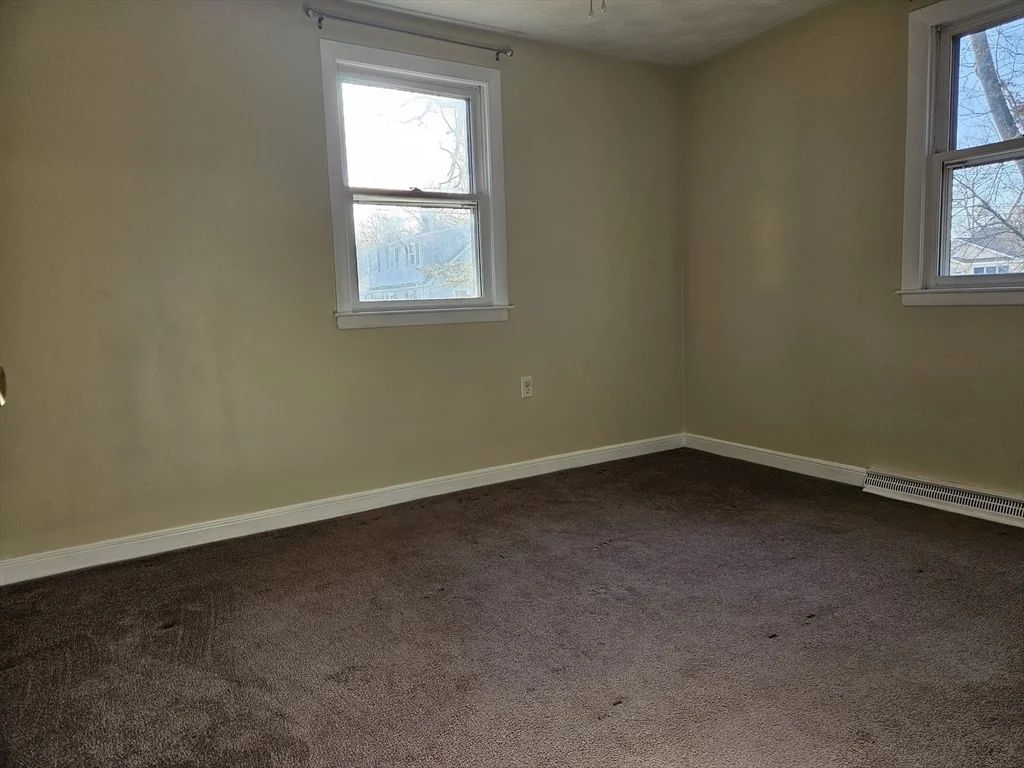 3 bed, 1 bath apartment for rent at 78 Cook St Unit 0, Billerica — photo 7 of 13