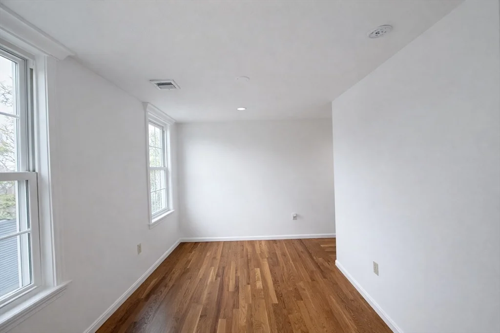 2 bed, 1 bath apartment for rent at 78 Dalby St Unit 3, Nonantum — photo 7 of 29