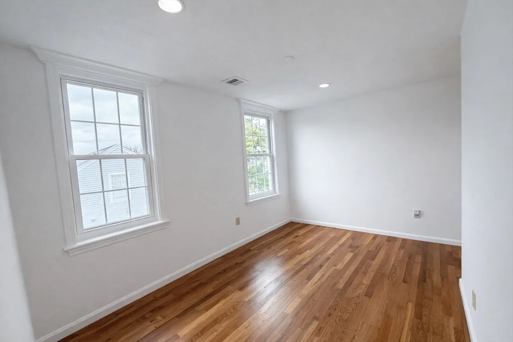 2 bed, 1 bath apartment for rent at 78 Dalby St Unit 3, Nonantum — photo 16 of 29