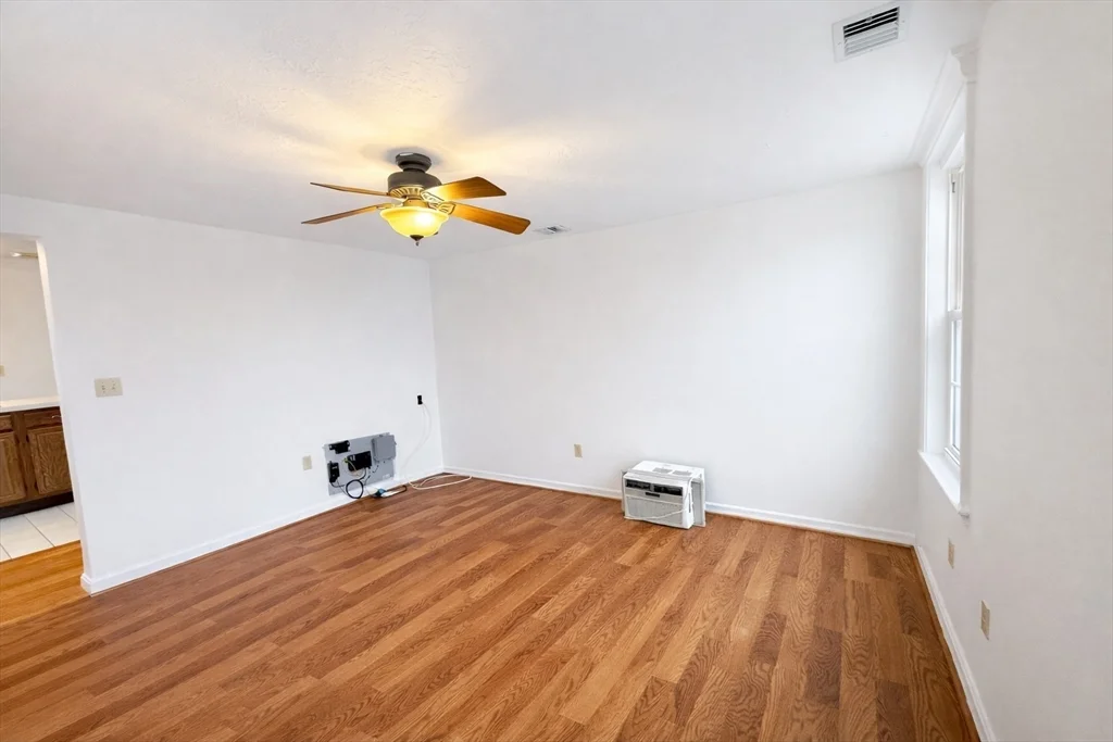 2 bed, 1 bath apartment for rent at 78 Dalby St Unit 3, Nonantum — photo 24 of 29